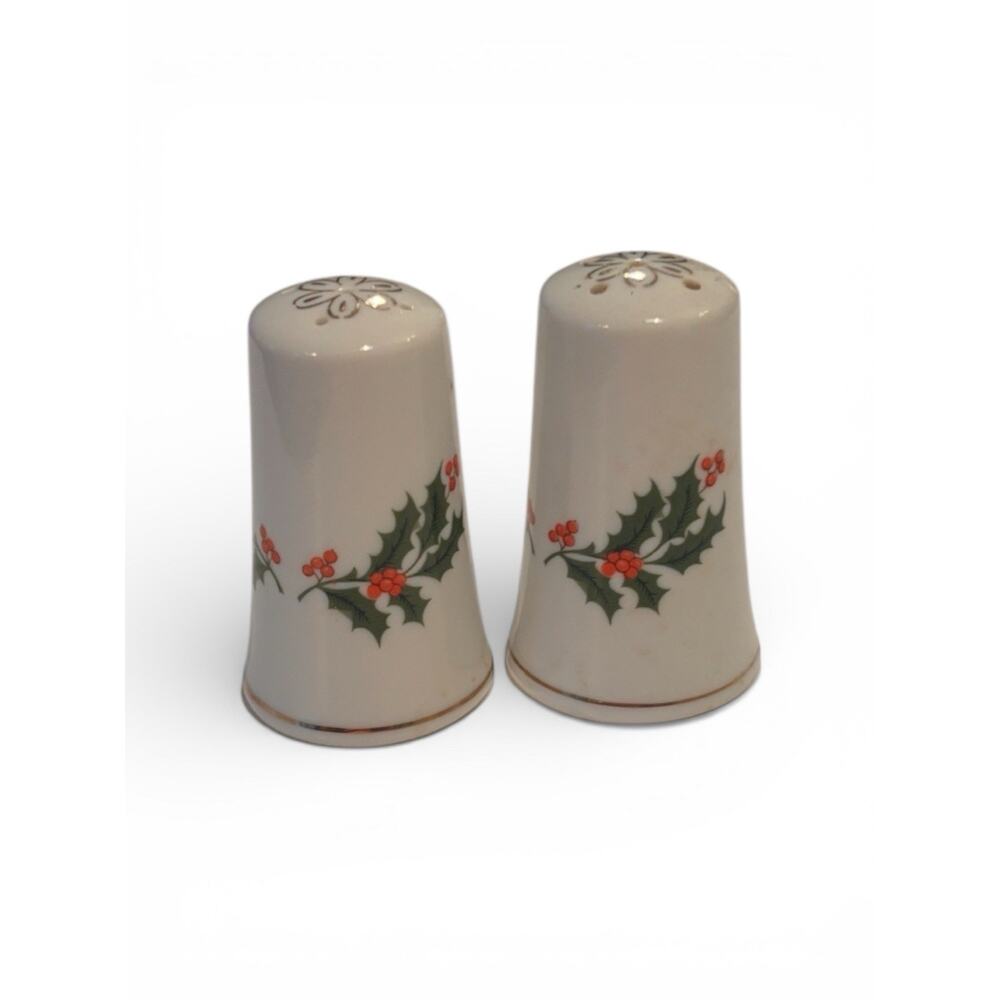 Vintage Norcrest Christmas Holly Berry Salt & Pepper Shakers Gold Trim Japan MCM